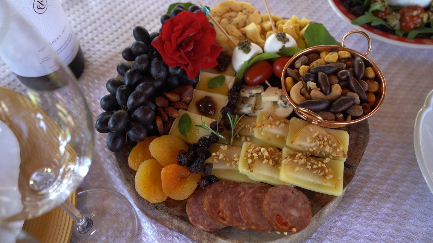 Rota dos Pireneus integra três cidades goianas em roteiro de vinho, queijo e turismo rural - Imagem do artigo original