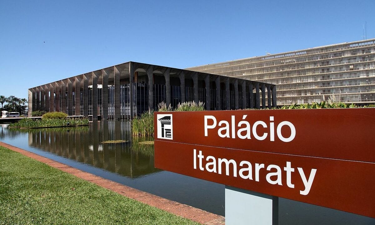 Brasil Entrega Defesa a Investigação dos EUA Sobre Pix - Imagem do artigo original
