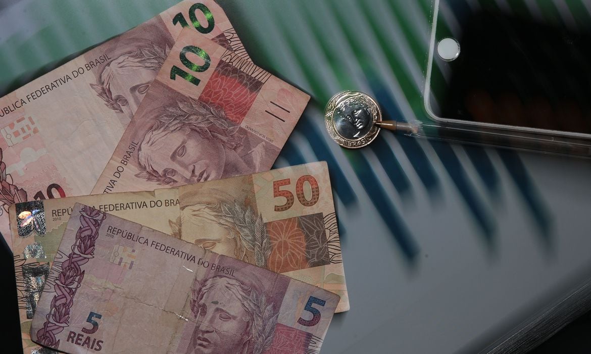 Câmara Aprova Urgência Para Isenção do IR Até R$ 5 Mil - Imagem do artigo original