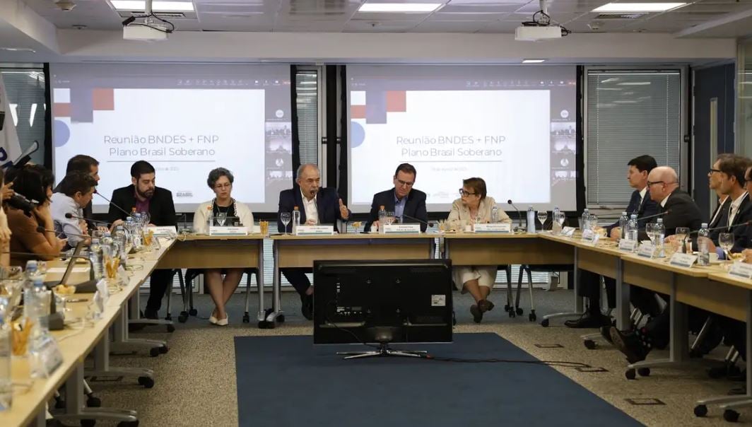 BNDES Analisa Suspender Dívidas de Empresas Afetadas - Imagem do artigo original