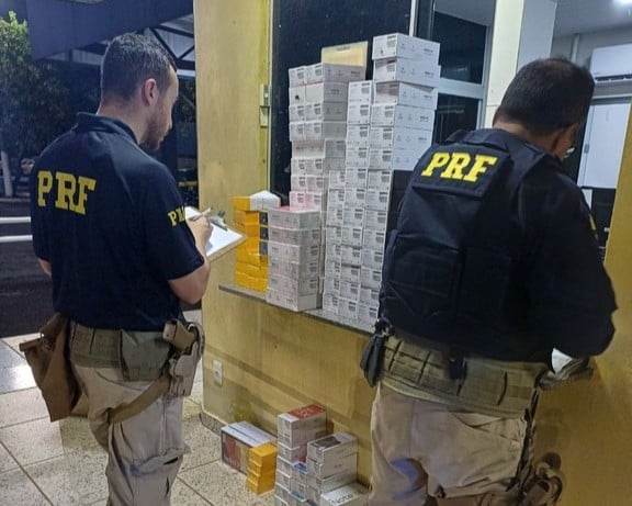 PRF Apreende Celulares Escondidos em Carga de Frutas - Imagem do artigo original