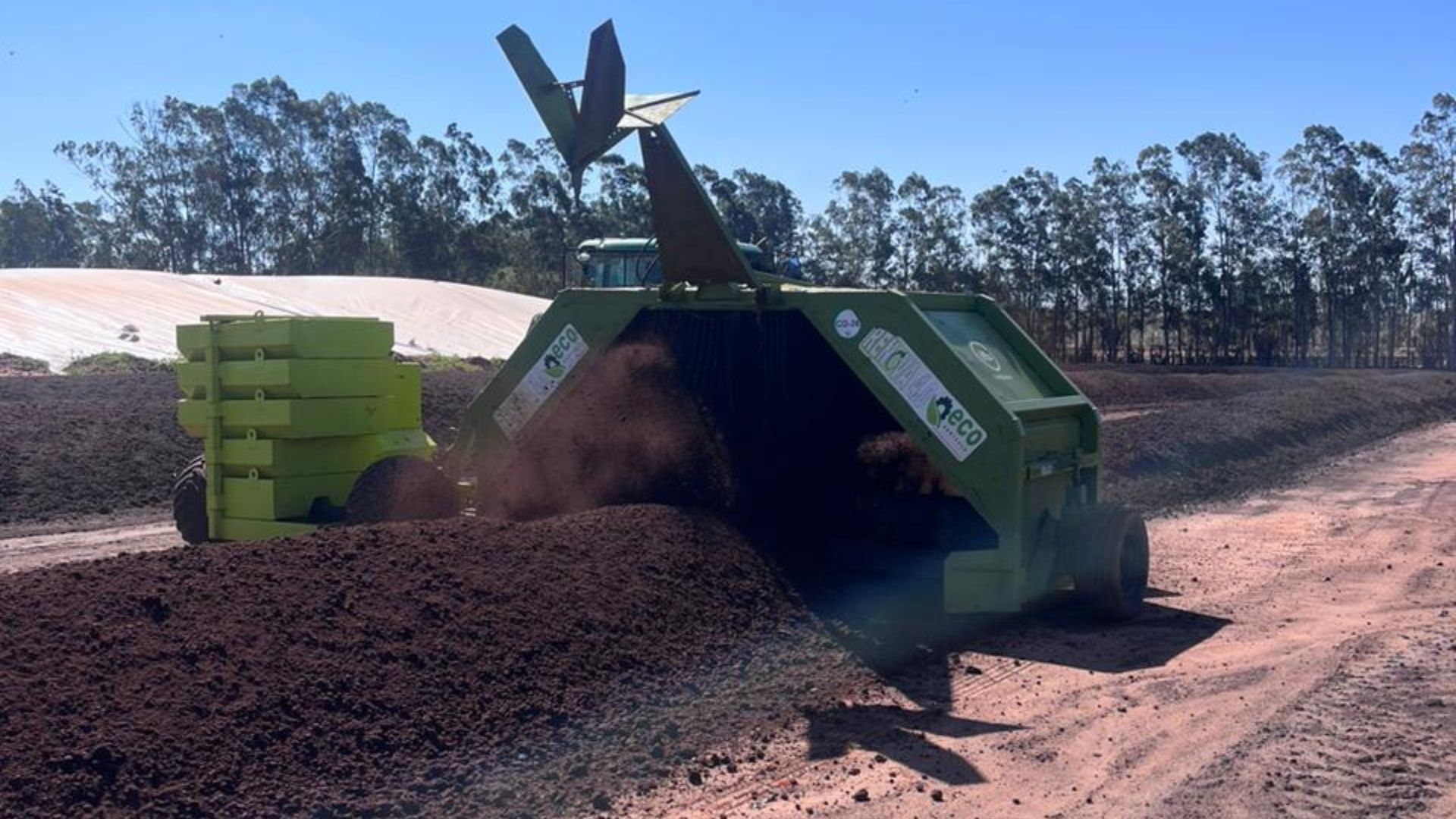 Fazenda de MS Gera Lucro ao Transformar Esterco em Adubo - Imagem do artigo original