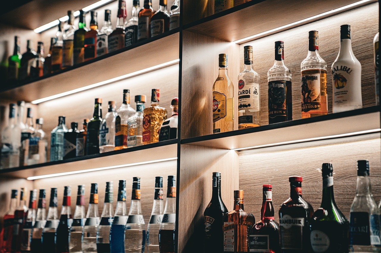 Bares Recebem Curso Para Detectar Bebidas Falsas - Imagem do artigo original