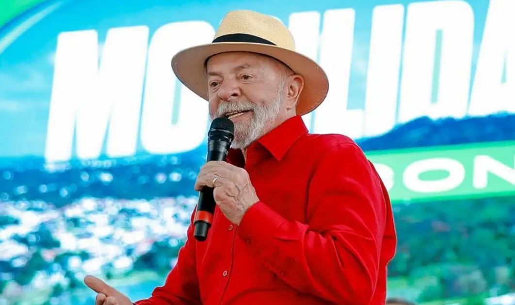 Avião da FAB com Lula Troca de Aeronave após Falha - Imagem do artigo original