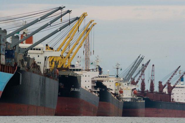 EUA e China Impõem Novas Tarifas a Navios na Guerra Comercial - Imagem do artigo original