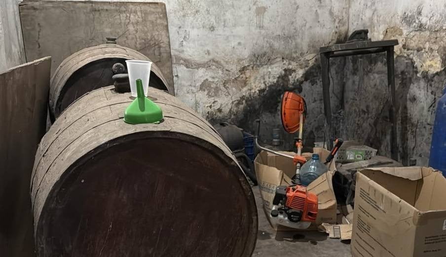 Polícia Civil Interdita Alambique com 500 L de Cachaça - Imagem do artigo original