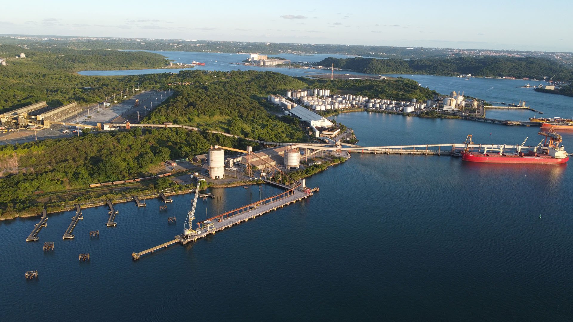 Setor Portuário Lança Manifesto na COP30 pelo Transporte Fluvial - Imagem do artigo original