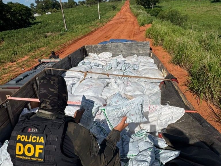 DOF Apreende 10 t de Agrotóxicos e 27,5 Mil Pacotes de Cigarros