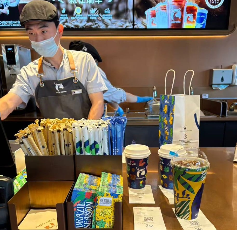 Luckin Coffee Estampa ‘Café do Brasil’ em 400 Milhões de Copos - Imagem do artigo original