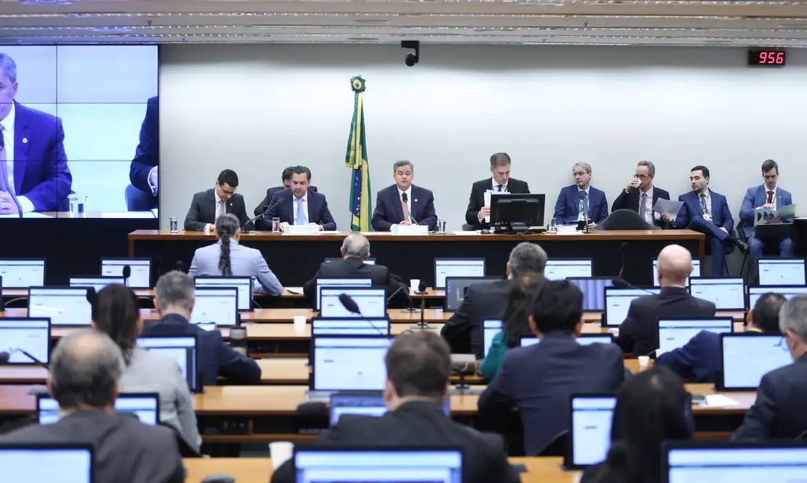 Comissão Aprova PLOA 2026 De R$ 6,5 Trilhões - Imagem do artigo original