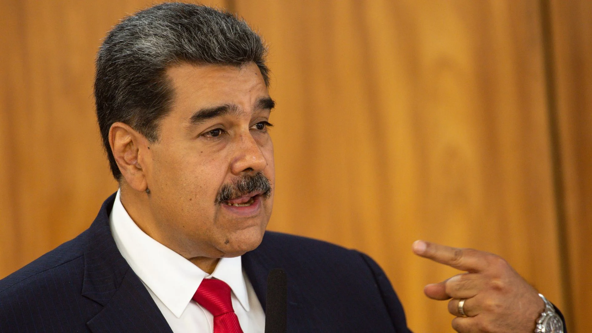 Imagem destacada Sem Tropas, Queda De Maduro Implica Negociação, Diz Artigo